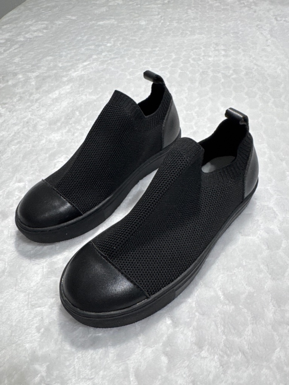 Ruby Label Black Slip-On Sneakers Textile W Leather Toe Cap Kids 31 US 13 - 13.5
